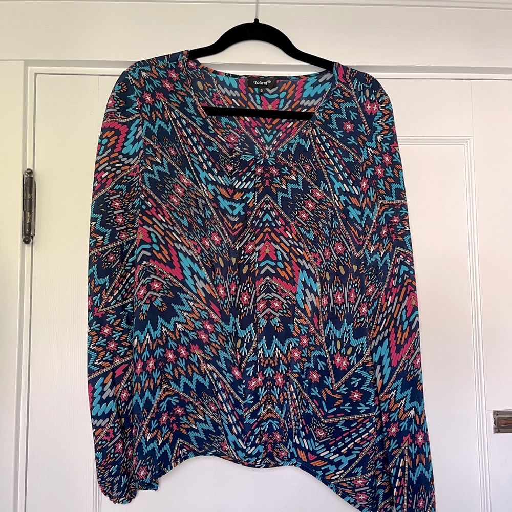 Tolani long sleeve multi color blouse. Size small.
